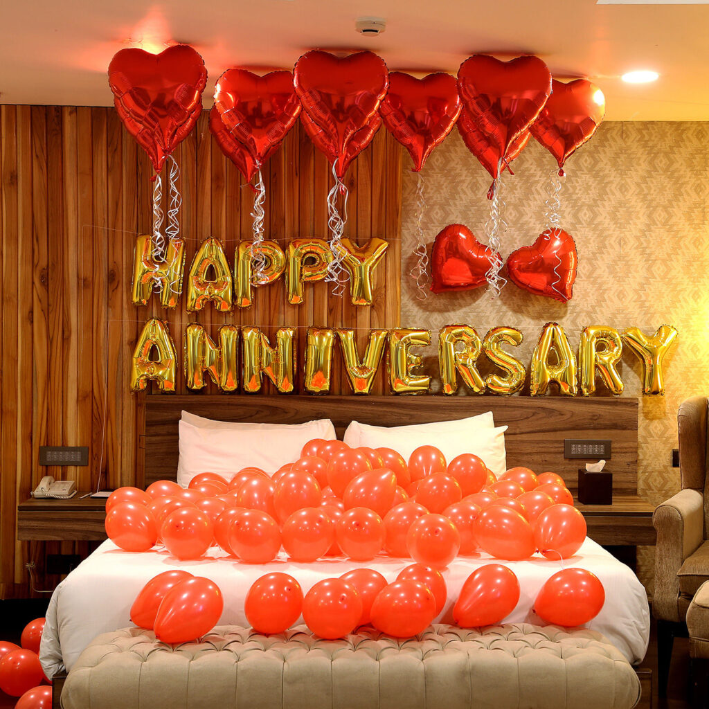 anniversary-decoration-in-delhi-ncr-birthdaykings